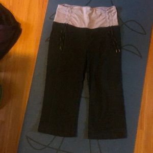 Lululemon capris